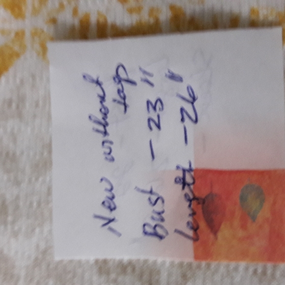 Eddie Bauer Top Size 2X White Gold Blue Print Long Sleeves Knit - Picture 8 of 8